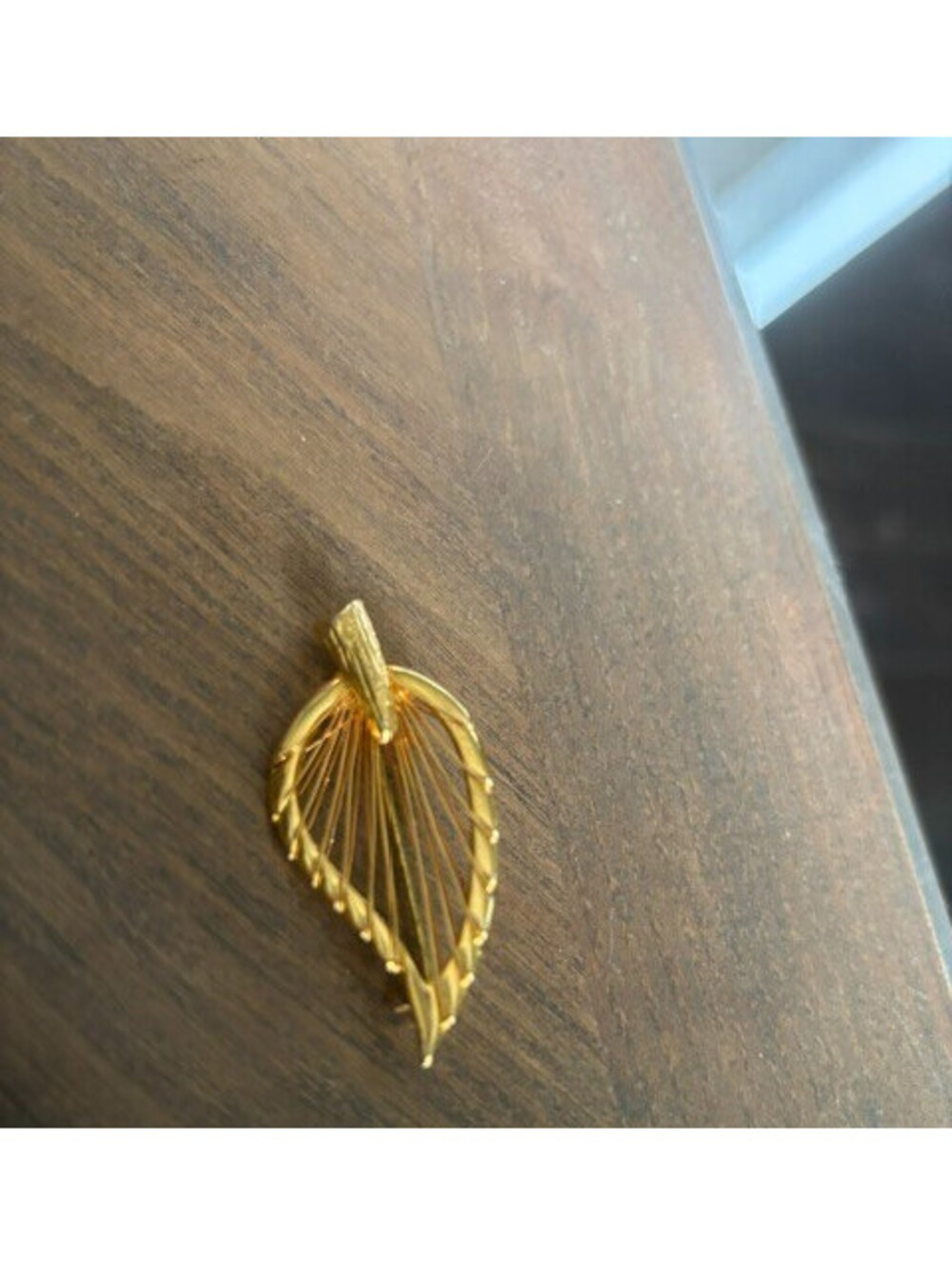 Antique Brooch Leaf Gold Coloured Costume Jewellery Retro Design Vintage